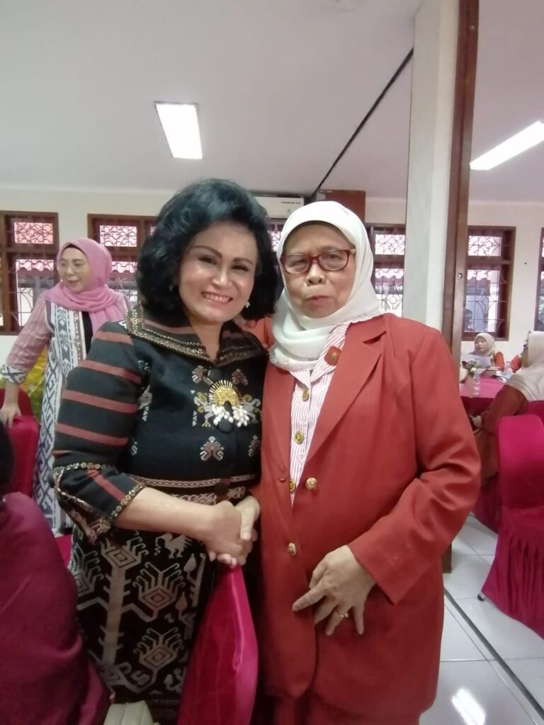 Ibu Hikmatul Aliyah